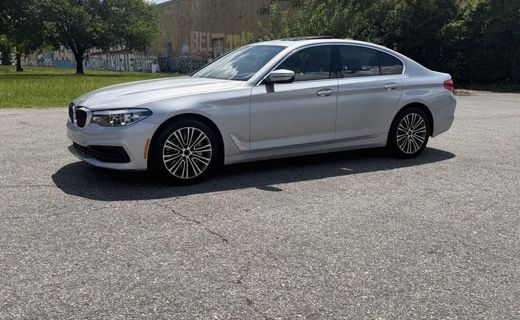 2019 BMW 530I