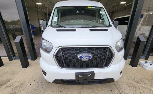 2025 Ford Transit Medium Roof