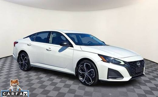 2023 Nissan Altima SR
