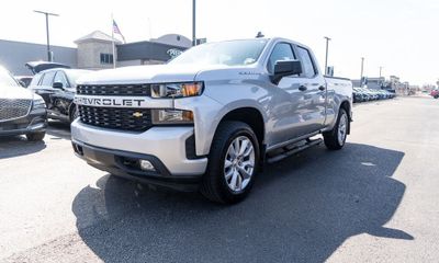 2020 Chevrolet Silverado Custom