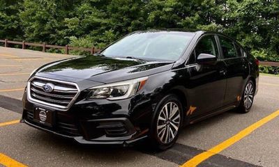 2019 Subaru Legacy Premium ES