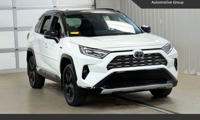 2020 Toyota RAV4 XSE HV