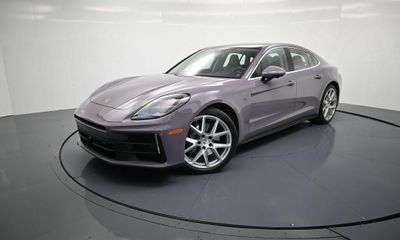 2024 Porsche Panamera 4