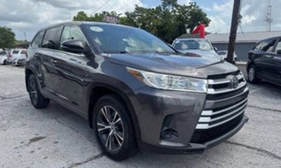 2018 Toyota Highlander LE