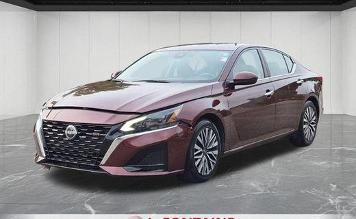 2023 Nissan Altima SV