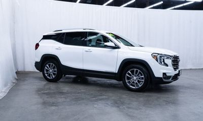 2024 GMC Terrain SLT