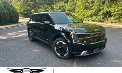 2024 Kia EV9 Land