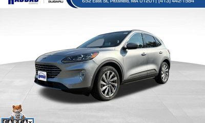 2021 Ford Escape Titanium Fhev