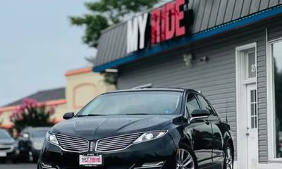2014 Lincoln MKZ Base