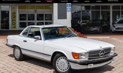 1987 Mercedes-Benz 560 560SL