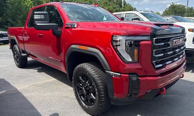 2026 GMC Sierra HD AT4