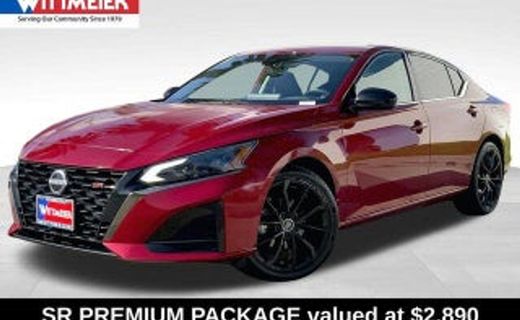 2023 Nissan Altima SR