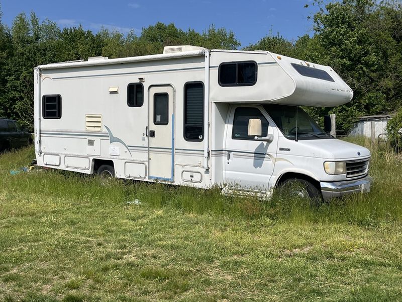 1996 Ford E-350 — a typically priced live listing
