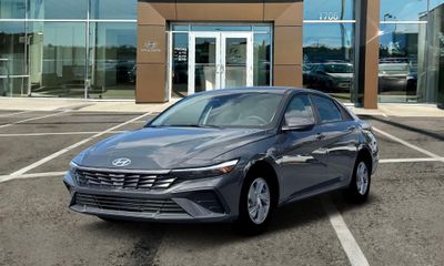 2026 Hyundai Elantra SE