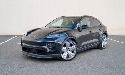 2025 Porsche Macan