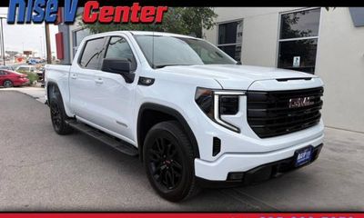 2025 GMC Sierra Elevation L