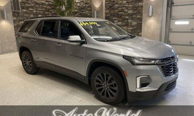 2023 Chevrolet Traverse RS