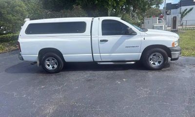 2004 Dodge RAM SLT