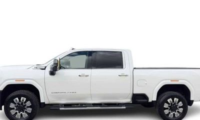 2025 GMC Sierra HD Denali