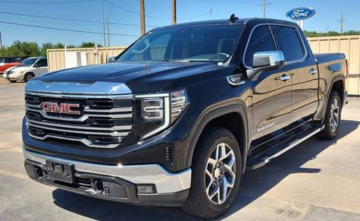 2023 GMC Sierra SLT