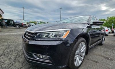 2017 Volkswagen Passat SEL Premium