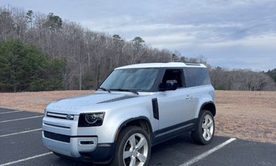 2021 Land Rover Defender 90 1ST Edition
