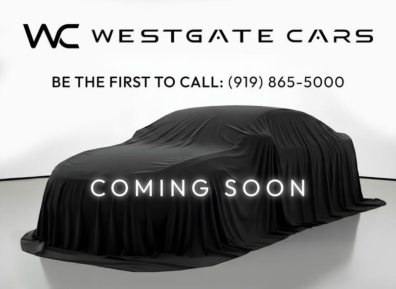 2022 Hyundai Elantra — a typically priced live listing