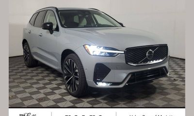 2026 Volvo XC60 Ultra Dark