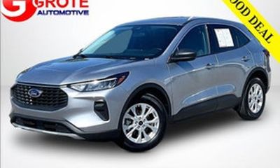 2022 Ford Escape Titanium Fhev