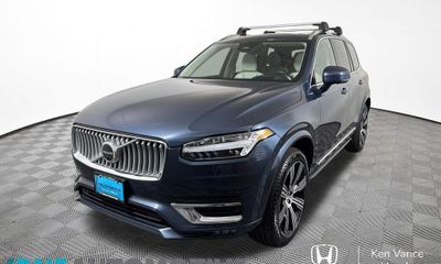 2023 Volvo XC90 Ultimate Bright
