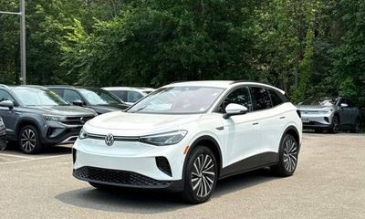 2025 Volkswagen ID 4 Pro
