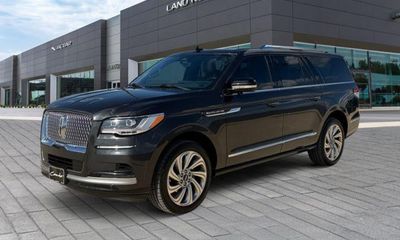 2022 Lincoln Navigator L Reserve