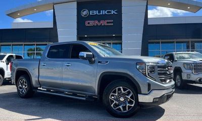 2023 GMC Sierra SLT