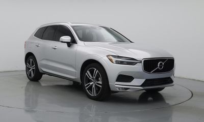 2021 Volvo XC60 Momentum