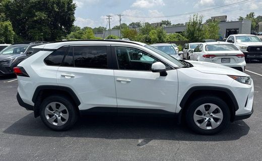 2021 Toyota RAV4 LE