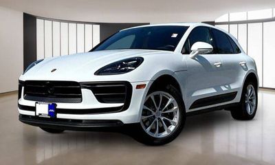 2026 Porsche Macan T