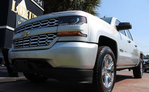 2018 Chevrolet Silverado Custom