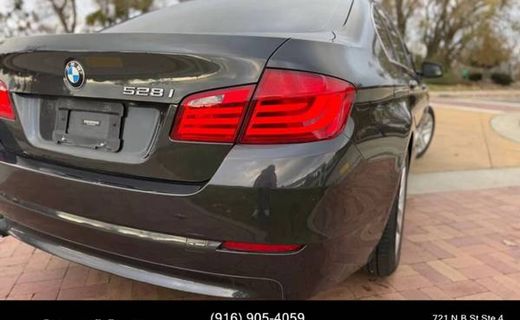 2013 BMW 528I I