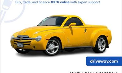2004 Chevrolet SSR LS