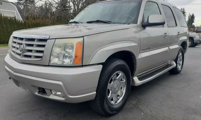 2004 Cadillac Escalade Luxury