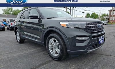 2023 Ford Explorer XLT