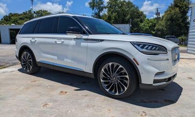 2023 Lincoln Aviator Reserve