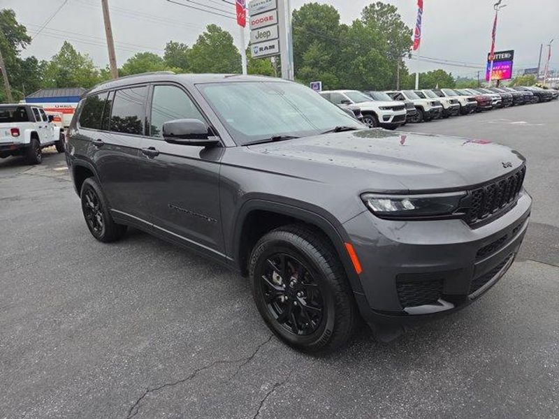 2024 Jeep Grand Cherokee L — a typically priced live listing