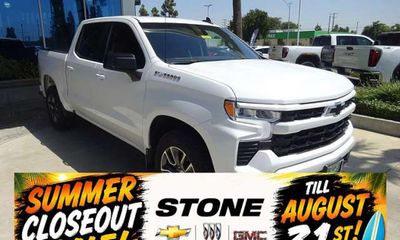 2022 Chevrolet Silverado RST