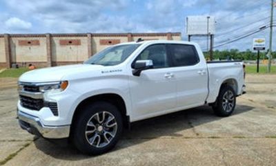 2024 Chevrolet Silverado Trail Boss Custom