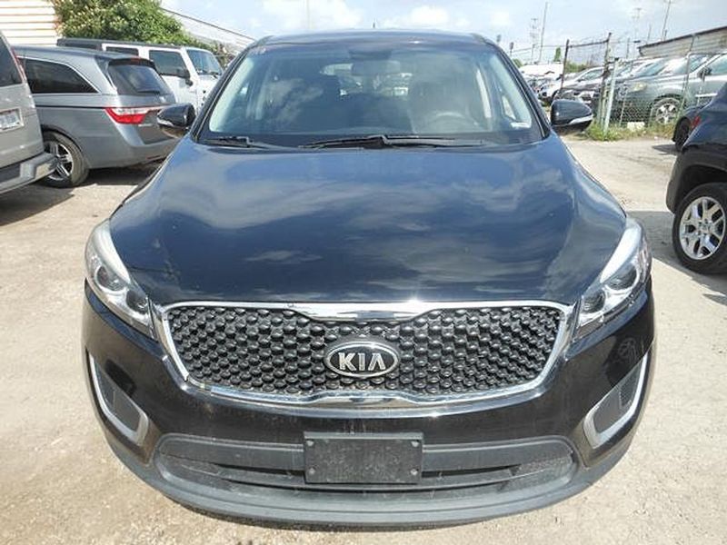 2018 Kia Sorento — a typically priced live listing
