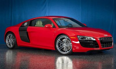 2010 Audi R8 52 Quattro Coupe