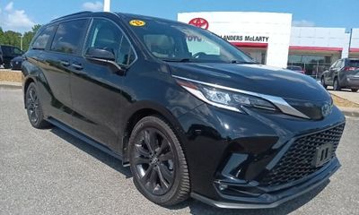 2023 Toyota Sienna XSE