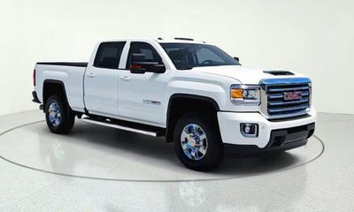 2018 GMC Sierra SLT