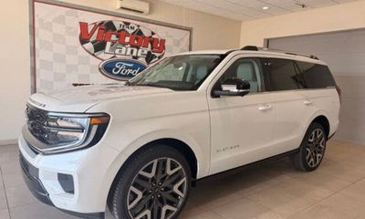 2027 Ford Expedition Platinum